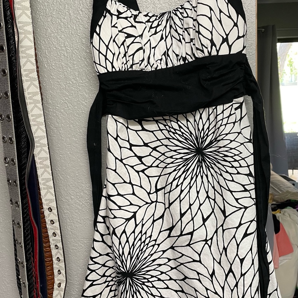 Summer dress black and white large floral pattern